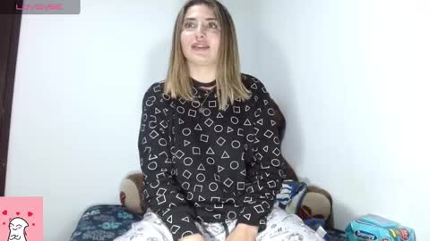 Snapshot of sofia_naughty18 chatting on February 2025 06:30:02 AM Sofia Naughty18 online show from February 2025 06:30:02 AM