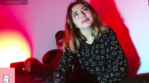 Snapshot of sofia_naughty18 chatting on February 2025 05:55:02 AM Sofia Naughty18 online show from February 2025 05:55:02 AM