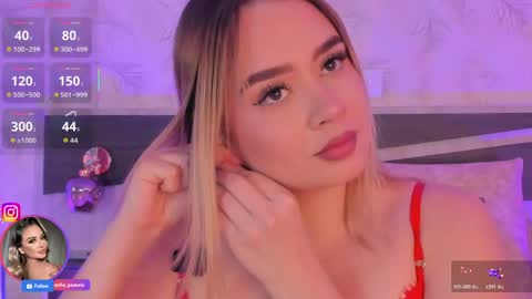 Snapshot of sofia_pamela_ chatting on April 2026 06:42:01 PM online show from April 2026 06:42:01 PM