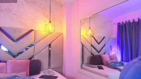 Snapshot of sofia_pamela_ chatting on May 2026 07:10:02 PM online show from May 2026 07:10:02 PM