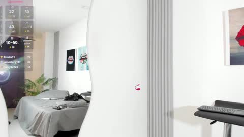 Snapshot of sofia_riveraa chatting on December 2024 10:52:02 PM SOFIA online show from December 2024 10:52:02 PM