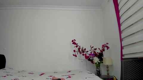 sofia_sorceress online show from December 2024 01:18:02 AM