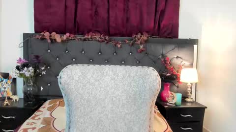 sofia_sorceress online show from December 2025 01:11:01 AM