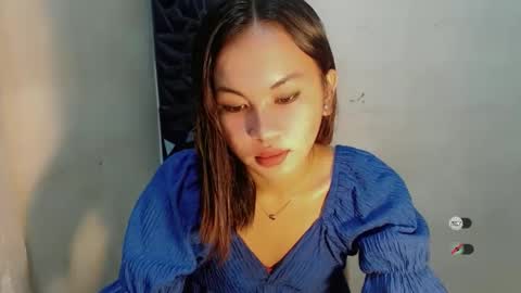 sofia_sweetheart18 online show from November 2025 11:31:01 PM