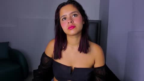 Sofa online show from September 2025 11:56:02 AM