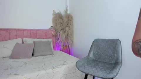 Sofia Wilson online show from September 2025 01:26:02 PM