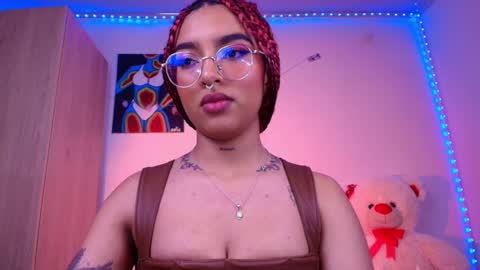 Sofia online show from February 2025 07:55:02 AM