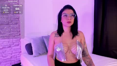 Snapshot of sofiaalarson chatting on May 2026 03:12:01 AM sofiaalarson online show from May 2026 03:12:01 AM