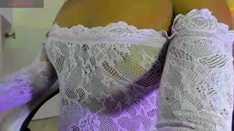 Snapshot of sofiabrouw chatting on October 2025 12:35:02 PM Sofia online show from October 2025 12:35:02 PM
