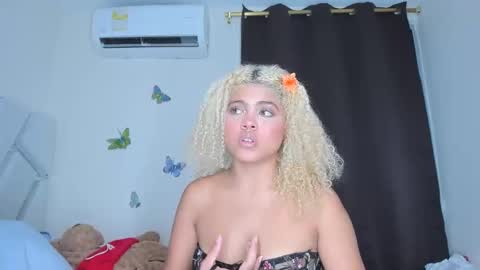 sofiacastillo01 online show from January 2026 02:09:02 PM