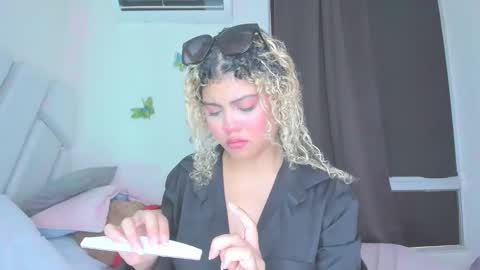 Snapshot of sofiacastillo01 chatting on April 2026 09:31:02 PM sofiacastillo01 online show from April 2026 09:31:02 PM