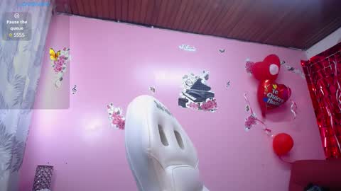 sofii_cute01 online show from March 2025 12:48:01 PM