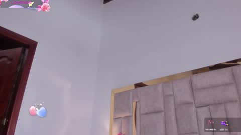 Sofia online show from September 2025 07:57:02 PM