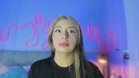 Snapshot of sofly_s chatting on February 2026 11:47:02 AM Sofi online show from February 2026 11:47:02 AM