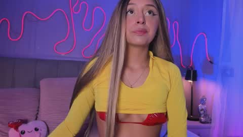 Snapshot of sofly_s chatting on February 2026 11:53:02 AM Sofi online show from February 2026 11:53:02 AM