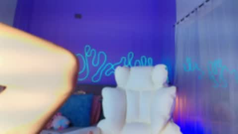 Snapshot of sofly_s chatting on May 2026 11:50:02 AM Sofi online show from May 2026 11:50:02 AM
