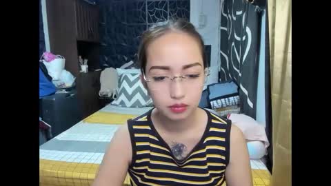 Angel online show from November 2025 02:38:01 PM