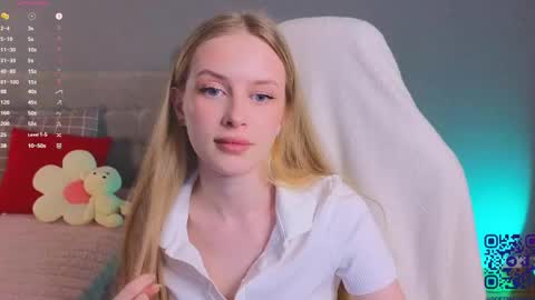 Milisa online show from May 2026 08:27:01 PM