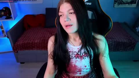 Snapshot of softeach chatting on April 2026 10:10:01 AM Jenny online show from April 2026 10:10:01 AM