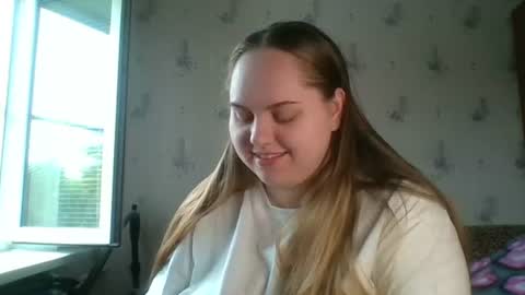 Snapshot of softhypnose chatting on June 2026 08:05:02 AM softhypnose online show from June 2026 08:05:02 AM