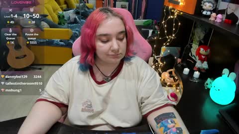 Sofie online show from February 2025 08:18:02 AM