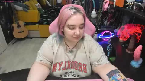 Sofie online show from September 2025 01:49:02 AM