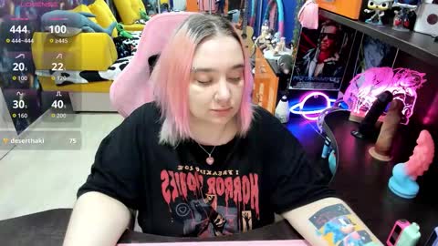 Sofie online show from November 2025 03:49:01 AM