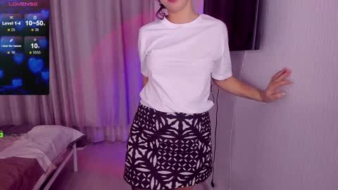 Snapshot of softt_kitty chatting on January 2025 09:25:01 PM Emily online show from January 2025 09:25:01 PM