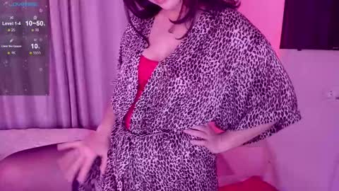 Snapshot of softt_kitty chatting on February 2025 08:16:02 PM Emily online show from February 2025 08:16:02 PM