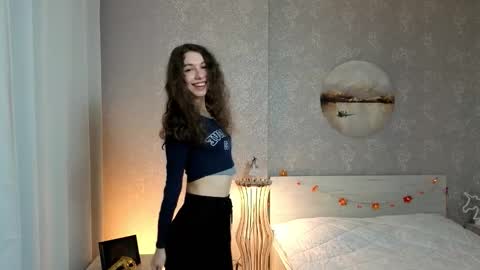 Kelly online show from November 2025 03:00:01 PM