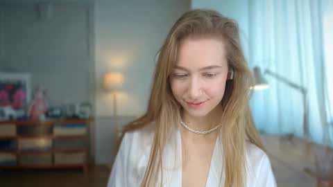 Bella online show from February 2025 10:37:02 AM