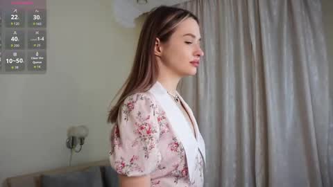 Nana online show from April 2026 10:18:01 PM