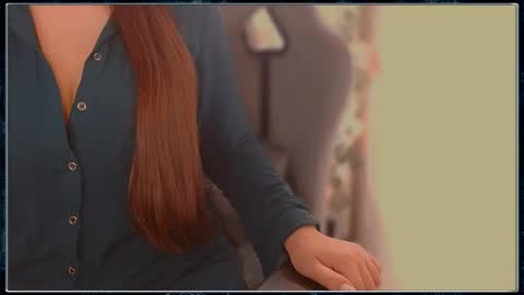 Gaby Solis online show from October 2025 02:06:02 PM