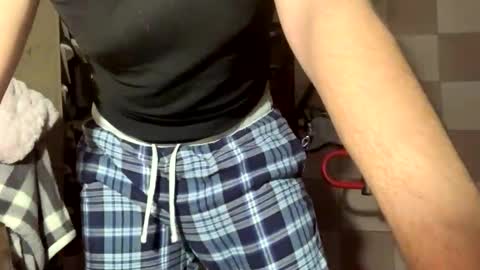 Som 21 online show from December 2025 04:52:02 AM