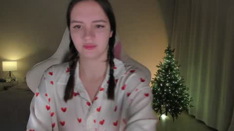 Snapshot of sonia_moon_ chatting on January 2025 02:04:02 AM sonia_moon_ online show from January 2025 02:04:02 AM