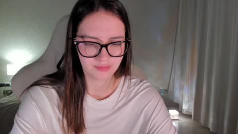 Snapshot of sonia_moon_ chatting on January 2025 04:54:01 AM sonia_moon_ online show from January 2025 04:54:01 AM