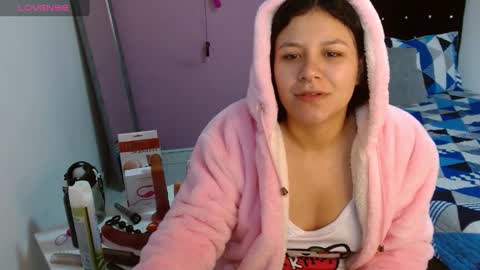 Snapshot of soniafuckboobs chatting on December 2024 12:13:01 PM soniafuckboobs online show from December 2024 12:13:01 PM