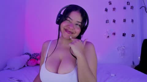 Sofia online show from January 2026 01:38:01 PM