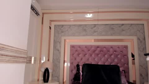 Sophia online show from December 2024 08:47:02 PM