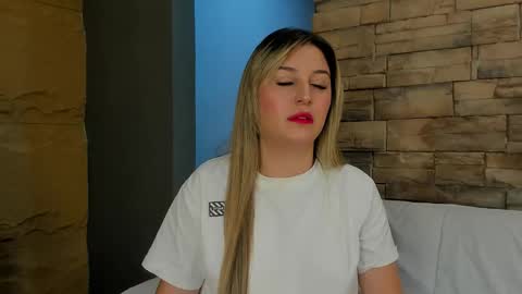 Snapshot of sophia_dior1 chatting on October 2025 11:46:02 AM Sophia online show from October 2025 11:46:02 AM