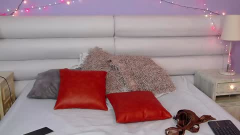 Sofia online show from January 2025 02:08:02 PM