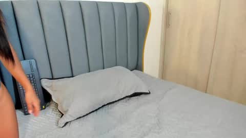 sophia_owens_2 online show from September 2025 10:04:02 AM