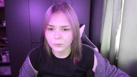 Sophia online show from December 2025 06:21:02 AM