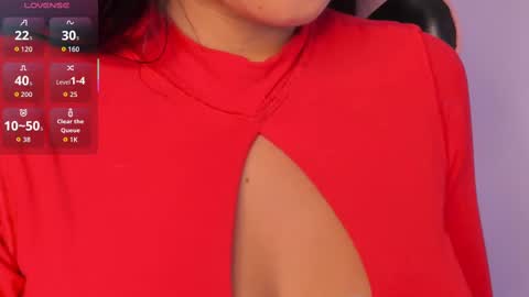 Snapshot of sophiaahill chatting on September 2025 08:03:01 PM Sophie Hill online show from September 2025 08:03:01 PM