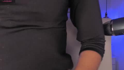 Snapshot of sophiaahill chatting on November 2025 08:23:02 AM Sophie Hill online show from November 2025 08:23:02 AM