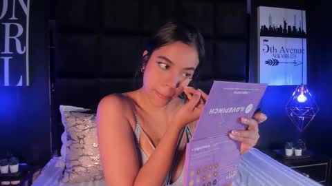 Snapshot of sophiaahill chatting on November 2025 09:02:01 PM Sophie Hill online show from November 2025 09:02:01 PM