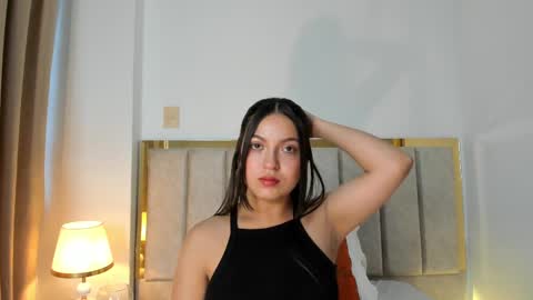 sophiacolliins online show from September 2025 11:35:02 AM
