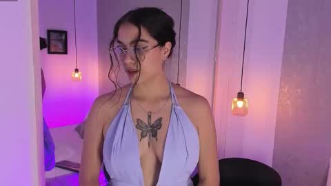 Sophia  online show from November 2025 04:55:02 AM