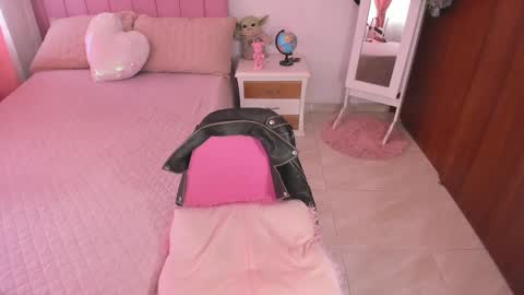    online show from February 2025 12:21:02 PM