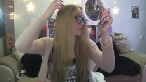 Snapshot of sophiasonata chatting on October 2025 09:30:01 AM SophiaSonata online show from October 2025 09:30:01 AM